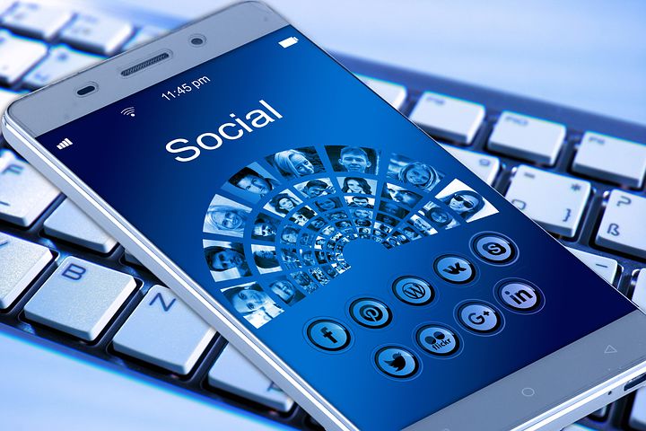 Mobile Phone 1917737 480, Missy E