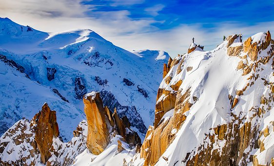 Mountains 1828596 340, Missy E