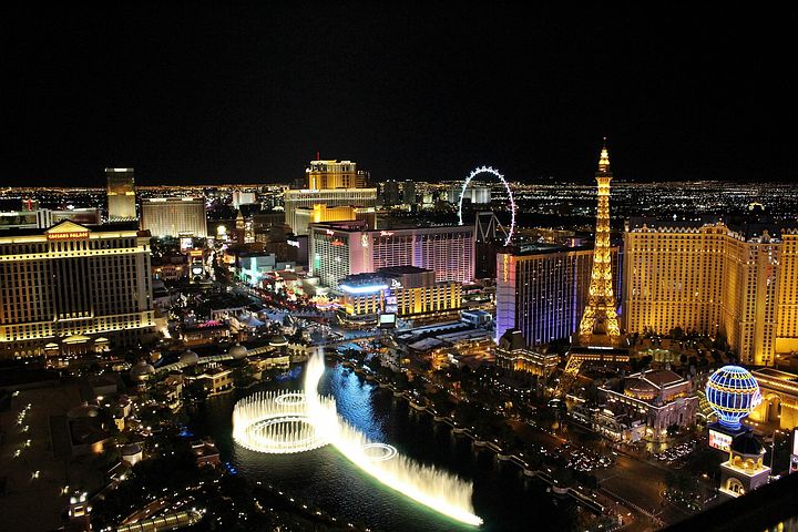 Las Vegas 680953 480, Missy E